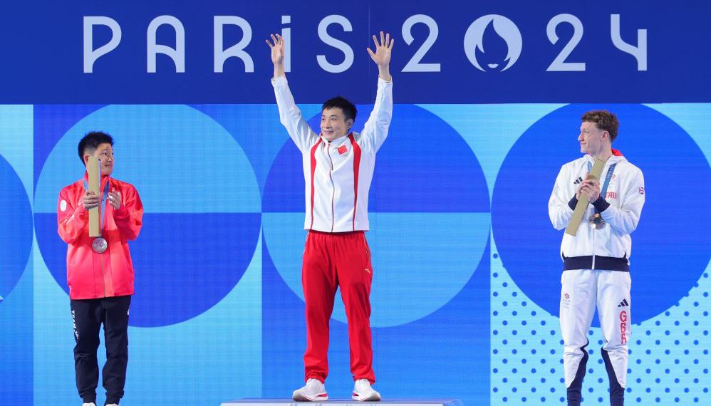 内马尔社媒向球迷致歉：联赛最后阶段加油，为我送点感到抱歉